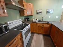 For rent: STUDIO basement suite, fully furnished - Photo 6
