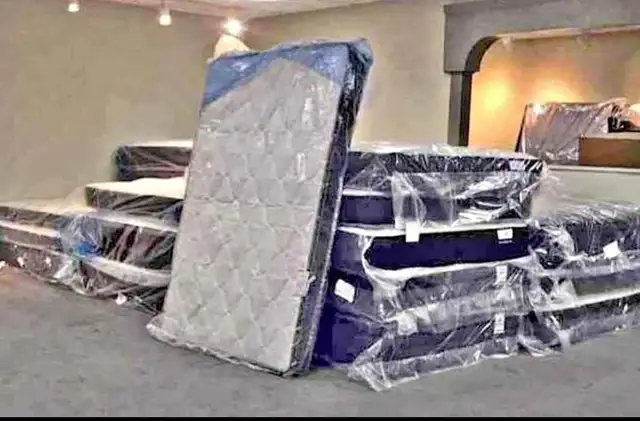 Twin Mattress | Full Mattress / Queen Mattress : King Mattress