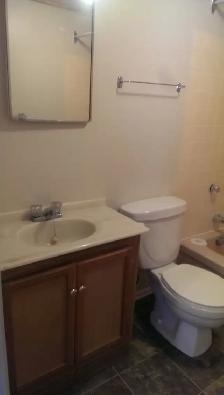 Safe & Quiet Downtown Lloydminster 2 bedroom. - Photo 6
