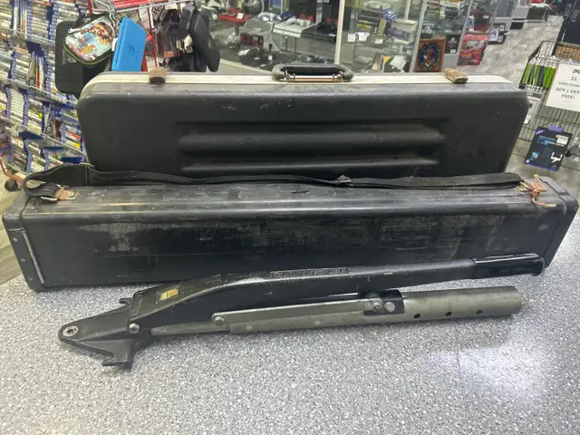 Robert’s Power Carpet Stretcher With Case And Accessories