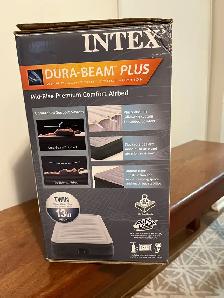Intex Twin Airbed $30 - Photo 3