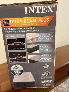 Intex Twin Airbed $30 - Photo 4