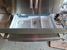 Bosch fridge for parts, doesn't work properly - Photo 2