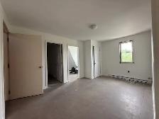 2 Bedroom Apartment & 1 Bedroom Apartment - Photo 2