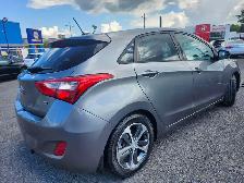 2016 Hyundai Elantra GT GLS w/Tech Pkg NAVI GARANTIE 1 ANS - Photo 8