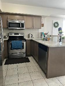 OAKVILLE TOWNHOUSE FOR RENT - Photo 8