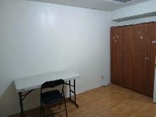Private room Available Immediately Middlefield and Steels - Photo 3