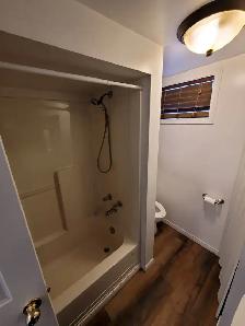 2 Bedroom Basement Apartment - Photo 4