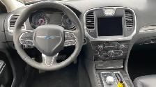 2022 CHrysler 300S - Photo 10