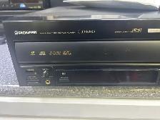 Pioneer CLD-M90 5 CD Laserdisc Player With Remote - Photo 2