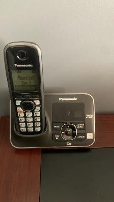 Landline Phone with Built-in answering machine