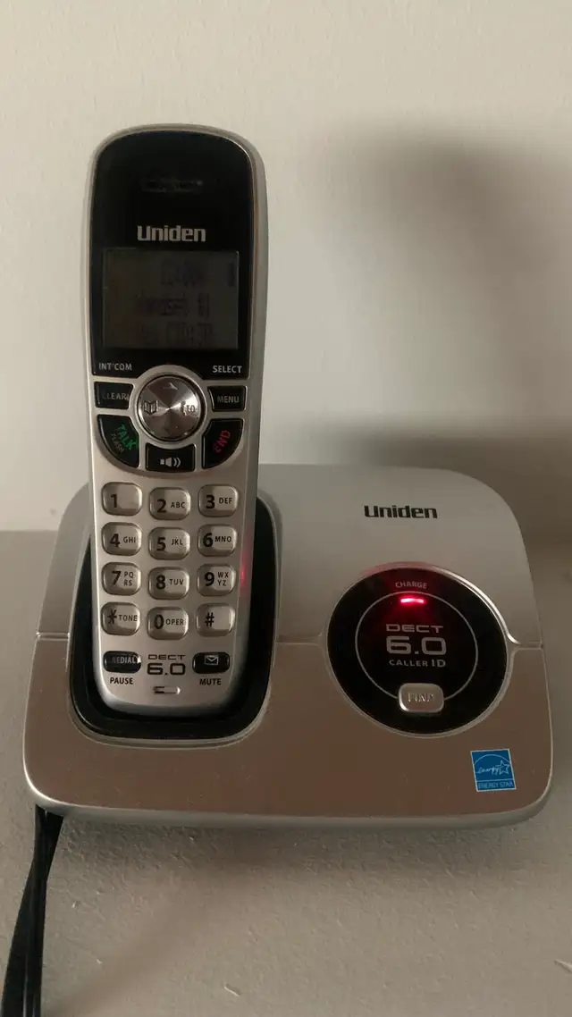 Single phone with built in answering service.