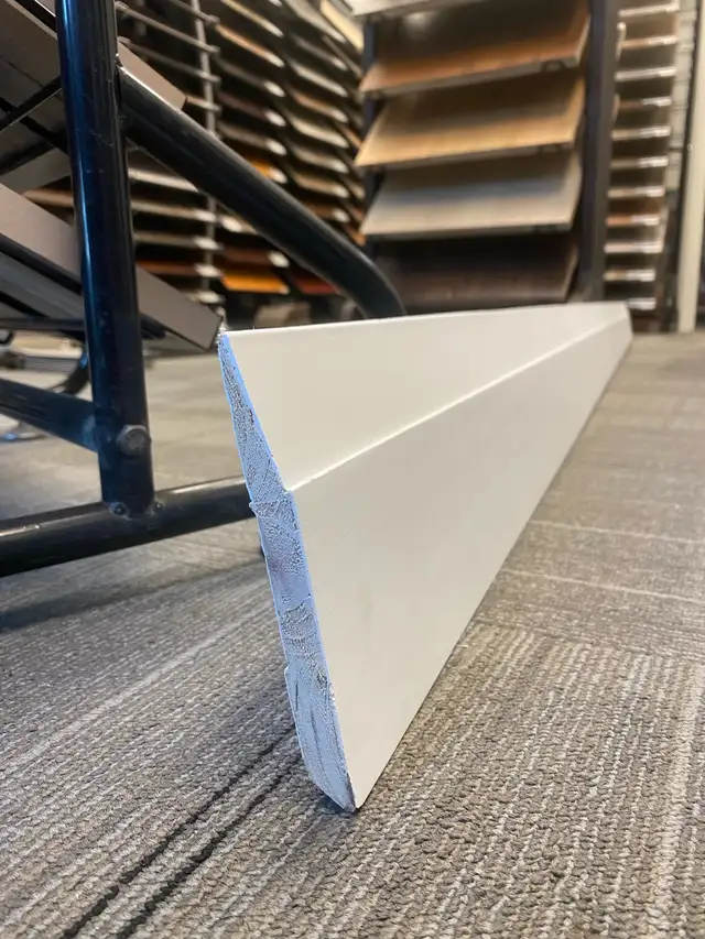 Bevel Step Baseboard 5-1/2" (0.89$)