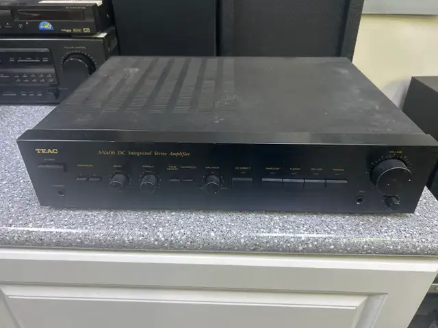 TEAC A-X400 DC Integrated Stereo Amplifier