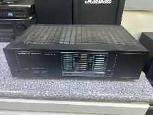 Kenwood KM-105 Amplifier