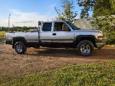 Chevrolet Silverado 2500HD - Photo 2