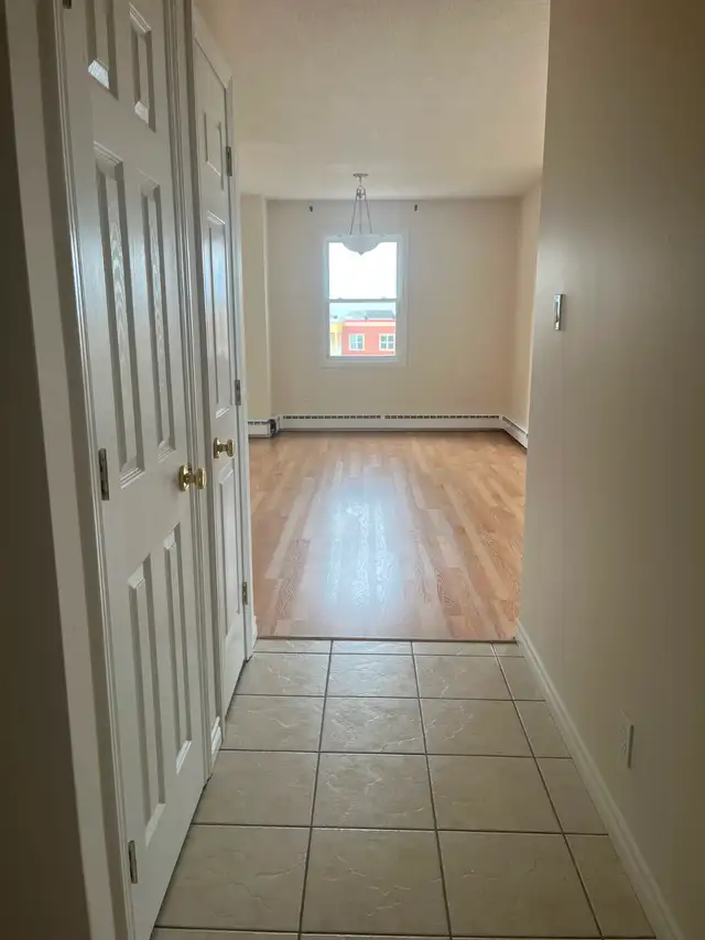 2 bedroom   den available for October 1st