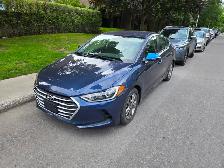 2018 Hyundai Elantra - Photo 2