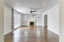 Spacious bright Newly renovated 3 bedroom home - Photo 4