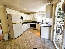 Spacious 4 Bed, 3 Bath Family Home in Sooke with In-Law space - Photo 3