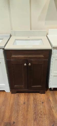 ⭐Clearance ⭐Solid wood 24' vanity with countertop - Photo 3
