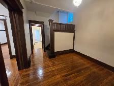 One Bedroom in Gage Park Triplex - Photo 3