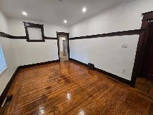 One Bedroom in Gage Park Triplex - Photo 5
