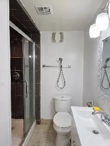 3-Bed 2 Washroom 2 Parking Basement-Brampton (Dixie and Clark) - Photo 6