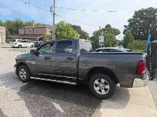 2017 Ram 1500 ST HEMI CREW 4X4 - Photo 3