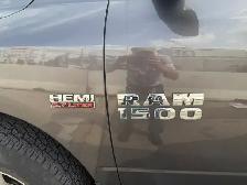 2017 Ram 1500 ST HEMI CREW 4X4 - Photo 4