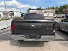 2017 Ram 1500 ST HEMI CREW 4X4 - Photo 6