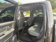2017 Ram 1500 ST HEMI CREW 4X4 - Photo 10