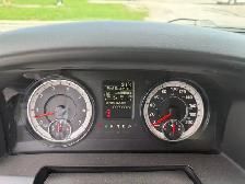 2017 Ram 1500 ST HEMI CREW 4X4 - Photo 14