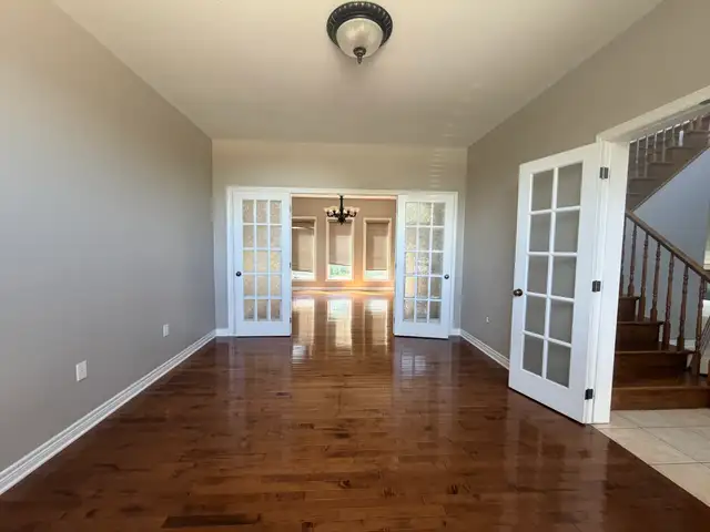 4 BEDROOM HOME AVAILABLE FOR RENT IN ST. CATHARINES!