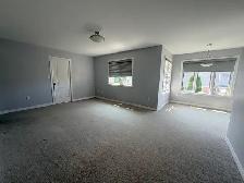 4 BEDROOM HOME AVAILABLE FOR RENT IN ST. CATHARINES! - Photo 5