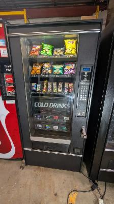 Vending Machines for Sale - Photo 7