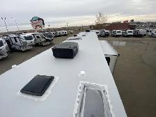 2023 KEYSTONE ALPINE 3912DS, DUAL SUITE, MULTI FAMILY - Photo 21