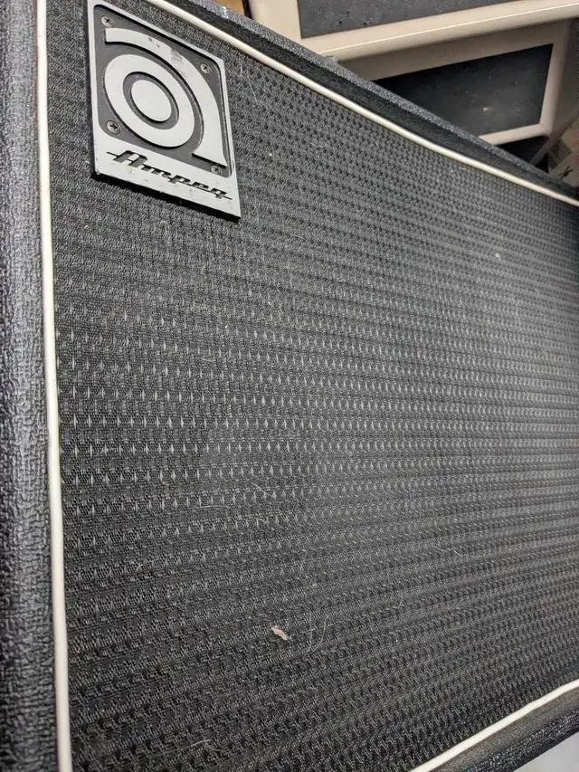 Ampeg SVT210HE Classic Series Bass Cabinet