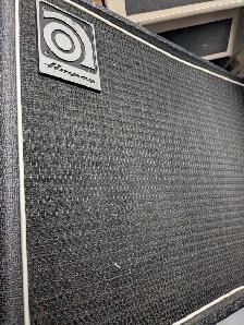 Ampeg SVT210HE Classic Series Bass Cabinet