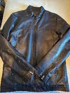Manteau de cuir à vendre 50$