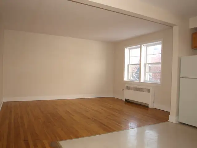 2 Bedroom Zulich Managed Apartment Available October 1st