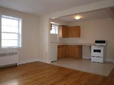 2 Bedroom Zulich Managed Apartment Available October 1st - Photo 2