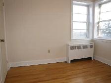2 Bedroom Zulich Managed Apartment Available October 1st - Photo 6