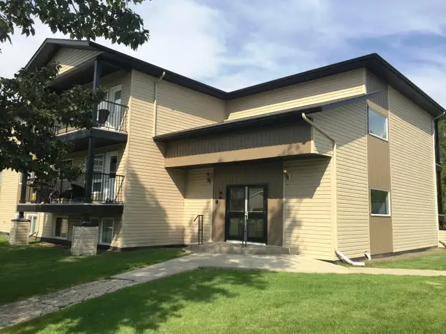⭐ TWO WEEK FREE ⭐ Amazing 2 Bedroom  Apartment on Quiet Close!