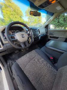 2011 Dodge RAM 4.7 4x4 PRICE REDUCED Need Gone - Photo 9