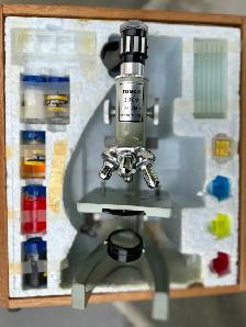ONE HARDLY USED TASCO ZOOM 50-1200 STUDENT MICROSCOPE - Photo 2