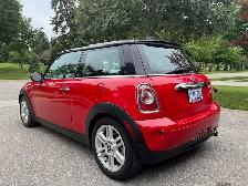 CERTIFIED 2011 MINI Cooper – 100,250 km – Automatic – $5,900 OBO - Photo 6