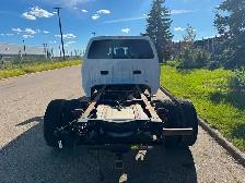 2013 Ford Super Duty F-350 DRW 132K - 4WD Crew Cab DUALLY - CAB - Photo 4