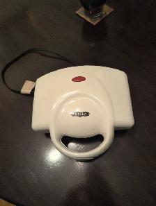 Bella waffle maker