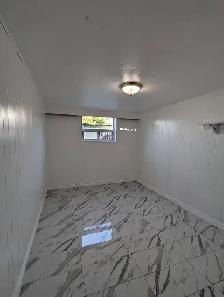 2-Bedroom Walkout Basement Apartment, All-Inclusive & Private - Photo 3